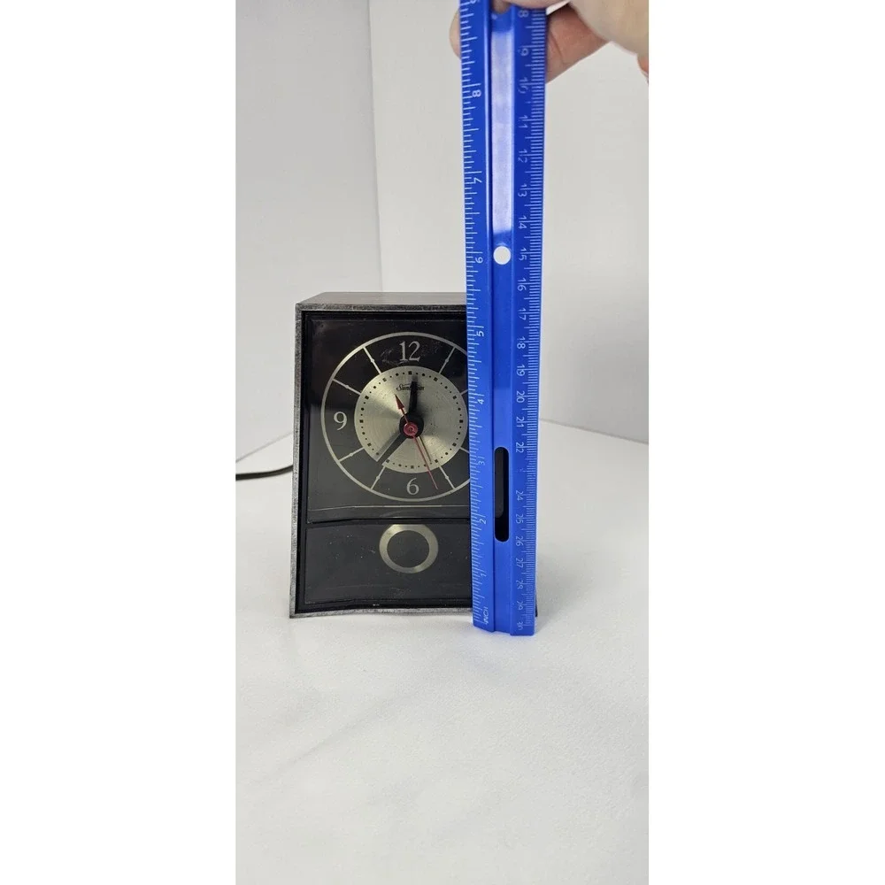 Vintage 1970s Sunbeam Electric Pendulum Clock Woodgrain USA EB1-3 Parts Repair